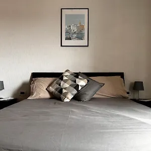 mare-e-monti-genoa.hotelitalianriviera.com/
